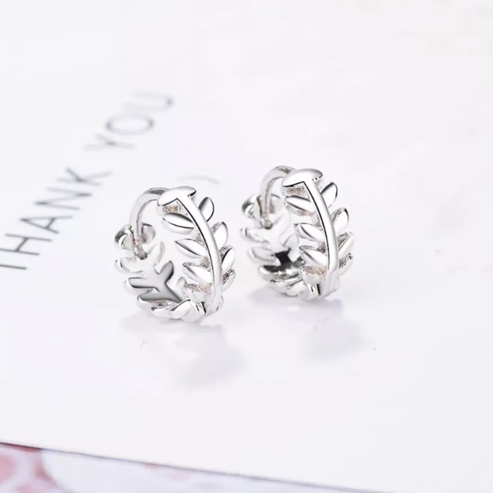 New Sterling Silver 925 Greek Leaf Hoops earring set